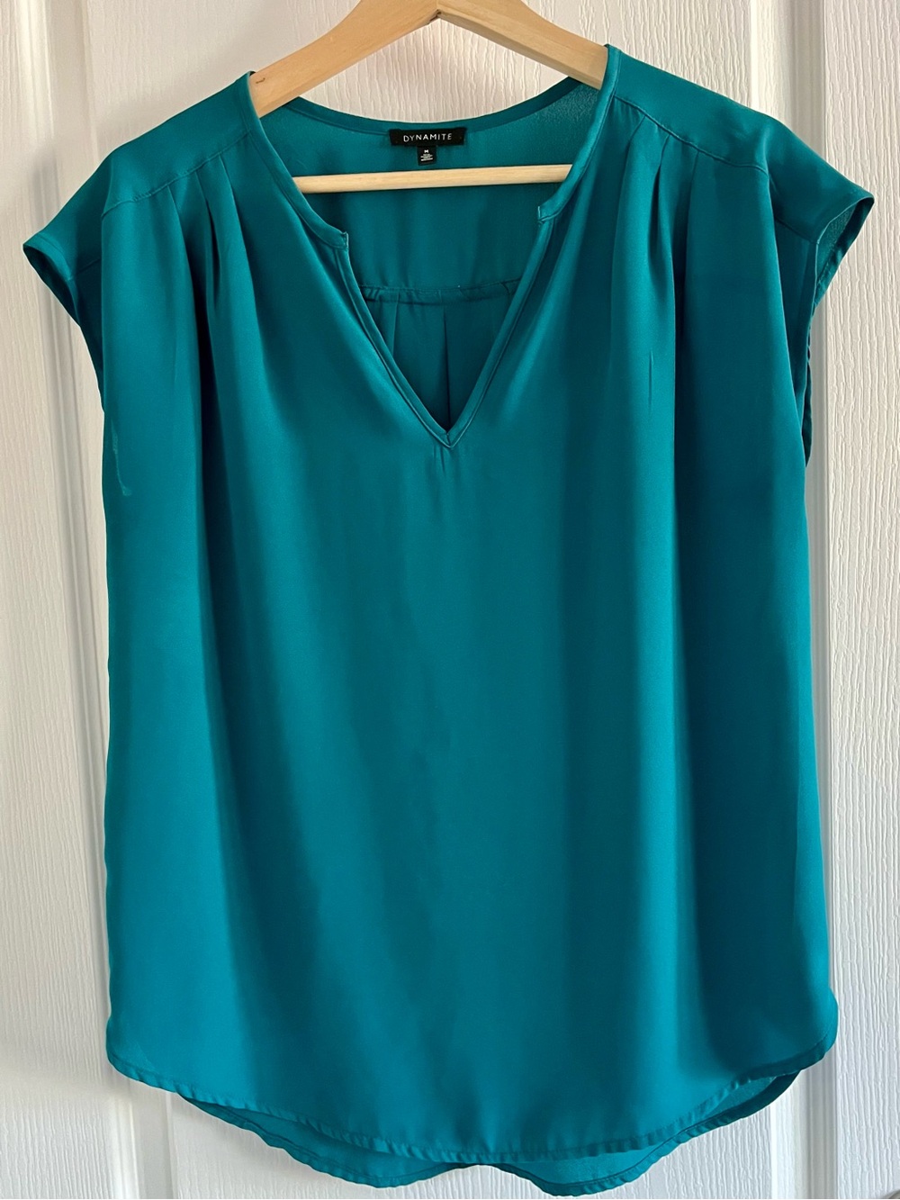 DYNAMITE Teal Blouse Size M V-Neck Cap Sleeve Lightweight Top